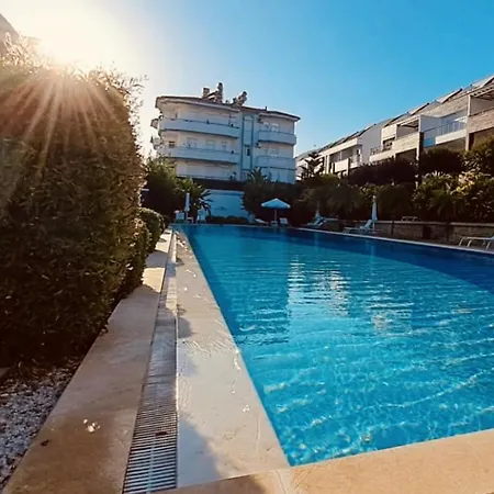 Agora Paradise *